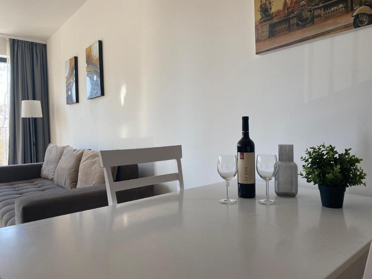 Brand New Apartment With Outdoor Swimming Pool Varna Eksteriør billede